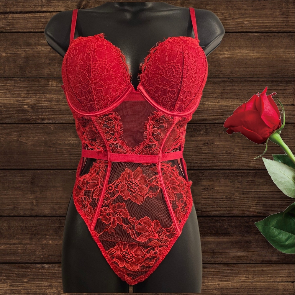Victoria's Secret Bombshell Red Lace Teddy Sz Medium